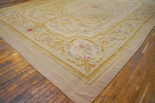 1900s ivory gold medallion antique european aubusson carpet 12'9"x17'3" flatwoven wool rug 7 1900s ivory gold medallion antique european aubusson carpet 12'9"x17'3" flatwoven wool rug - detail view 6