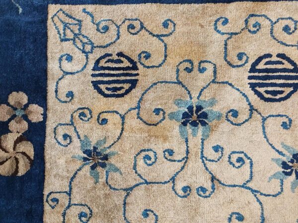 1930s beige floral shou antique chinese peking rug 3' 0''x 4' 10'' handknotted wool carpet 3 1930s beige floral shou antique chinese peking rug 3' 0''x 4' 10'' handknotted wool carpet - detail view 2