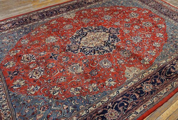 1940s red medallion antique persian sarouk rug 7'9"x 10'6" handknotted wool carpet 2 1940s red medallion antique persian sarouk rug 7'9"x 10'6" handknotted wool carpet - detail view 1