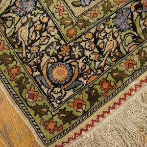 1950s Beige Floral Animal Vintage Silk Turkish Hereke Rug 2' X 3' Handknotted Wool Carpet - detail view 4