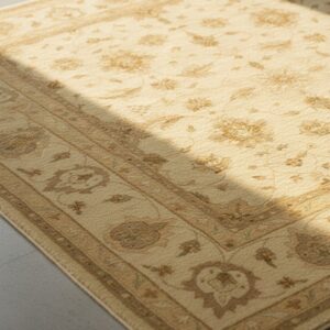 Beige Peshawar traditional oriental hand-knotted wool area rug
