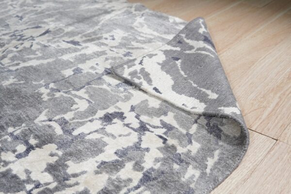 Emery gray modern floral hand knotted wool rug 6 Emery gray modern floral hand-knotted wool and bamboo silk area rug (mr7926gy)