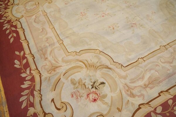 Aesthetic floral design in a ivory ground color antique french aubusson rug 6 Aesthetic floral design in a ivory ground color antique french aubusson rug - detail view 5
