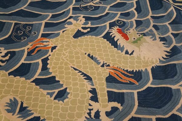 Antique english pontremoli needlepoint rug with a unique dragon in the centre 7 Antique english pontremoli needlepoint rug with a unique dragon in the centre - detail view 6