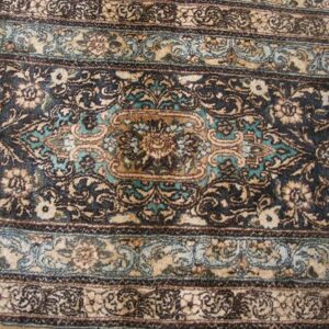 Antique Persian Kerman Rug - detail view 4
