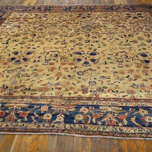 Antique Sarouk Persian Rug - detail view 1