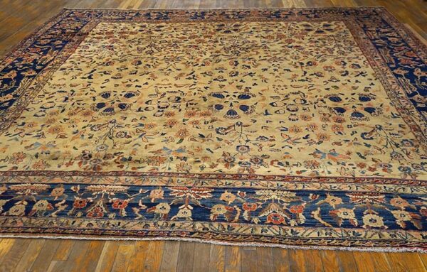 Antique sarouk persian rug 2 Antique sarouk persian rug - detail view 1