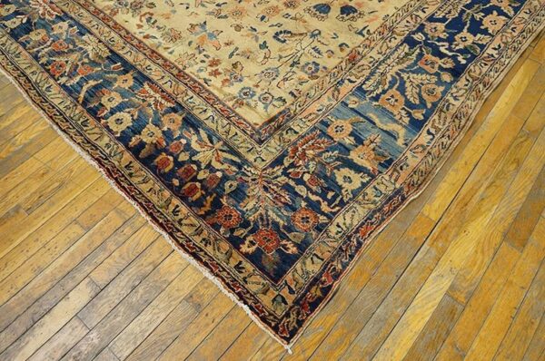 Antique sarouk persian rug 3 Antique sarouk persian rug - detail view 2
