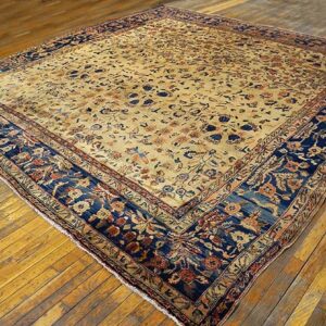 Antique Sarouk Persian Rug - detail view 3