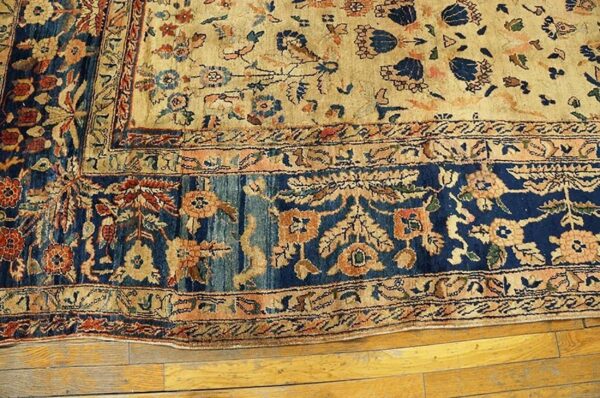 Antique sarouk persian rug 6 Antique sarouk persian rug - detail view 5