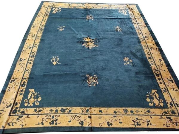 Early 20th century chinese peking carpet 2 Early 20th century chinese peking carpet - detail view 1