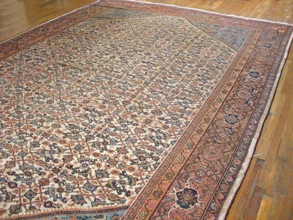 Early 20th century persian mahal carpet 5 Early 20th century persian mahal carpet - detail view 4