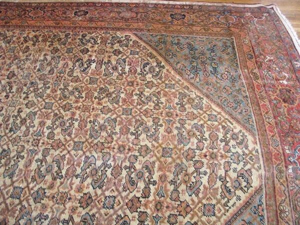 Early 20th century persian mahal carpet 6 Early 20th century persian mahal carpet - detail view 5