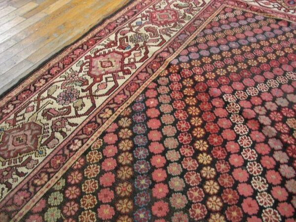 Early 20th century persian malayer carpet 5 Early 20th century persian malayer carpet - detail view 4