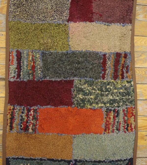Excellent multi color ground with rectangular details in a geometric design vintage american hooked rug 8 Excellent multi color ground with rectangular details in a geometric design vintage american hooked rug - detail view 7