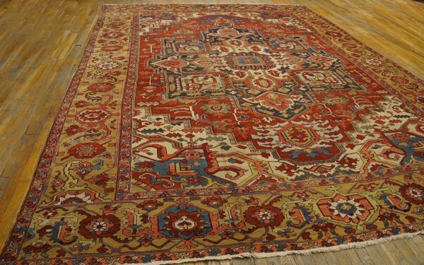 Gorgeous red rust ground color with medallion design antique persian heriz rug 2 Gorgeous red rust ground color with medallion design antique persian heriz rug - detail view 1