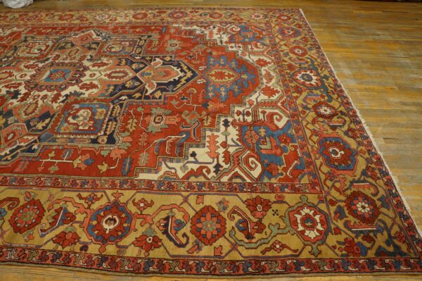 Gorgeous red rust ground color with medallion design antique persian heriz rug 6 Gorgeous red rust ground color with medallion design antique persian heriz rug - detail view 5