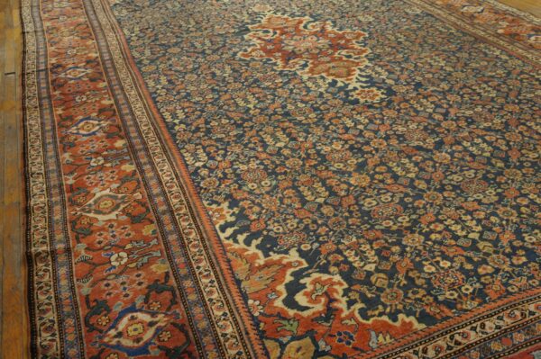 Gorgeous and stately antique persian sultanabad rug with medallion design 2 Gorgeous and stately antique persian sultanabad rug with medallion design - detail view 1