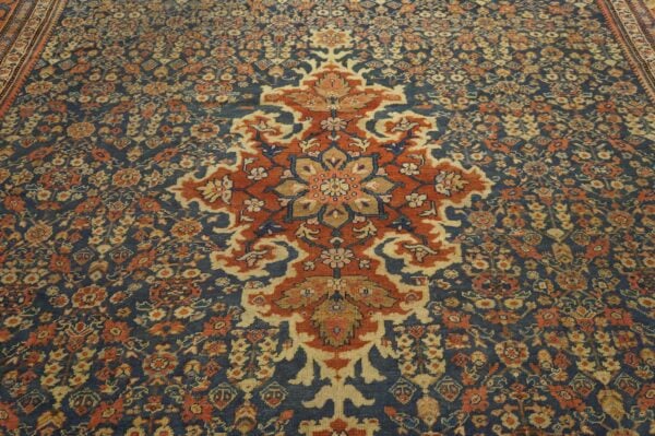 Gorgeous and stately antique persian sultanabad rug with medallion design 3 Gorgeous and stately antique persian sultanabad rug with medallion design - detail view 2