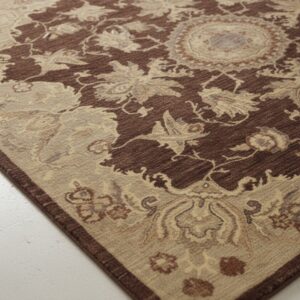 Brown Agra medallion hand-knotted wool area rug