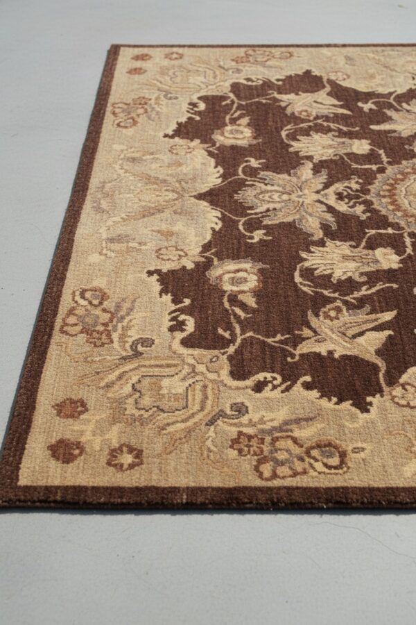 Chic agra brown hand knotted wool rug 4 Brown agra medallion hand-knotted wool area rug