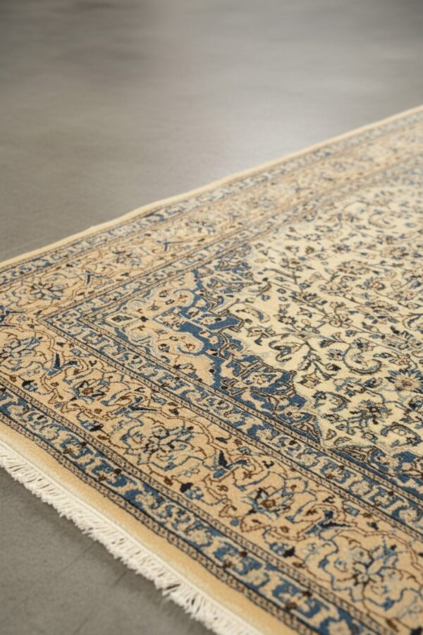 Ivory naiin traditional oriental hand-knotted wool and silk area rug
