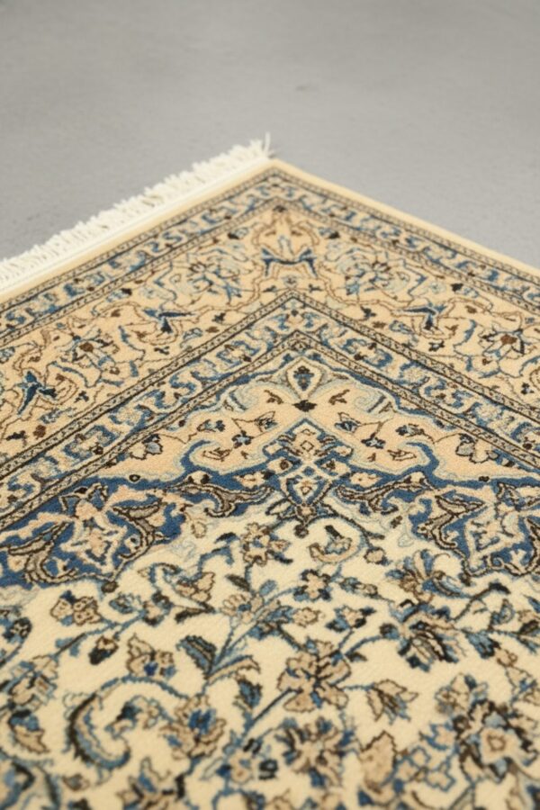 Ivory naiin traditional oriental hand-knotted wool and silk area rug