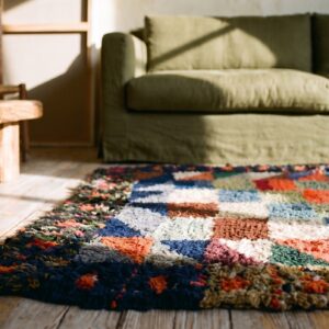 Antique 1890s American Hooked Multicolor Wool Square Scatter Rug (SKU 20501) - in-room detail