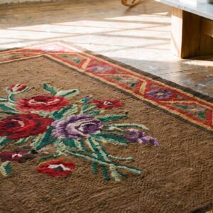 1890s Hooked Small Scatter Size American Wool Antique Rug (SKU 19357) - in-room detail