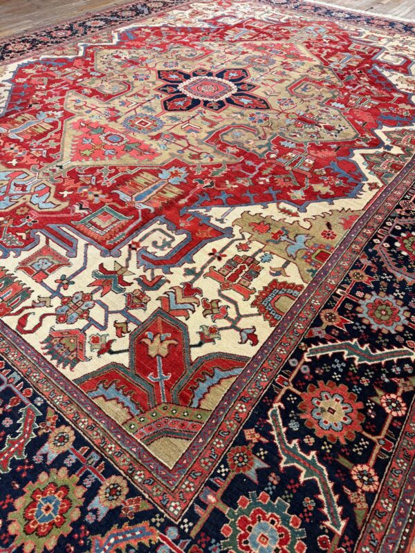 1890s traditional beige field medallion geometric antique heriz knotted wool rug - detail view 5