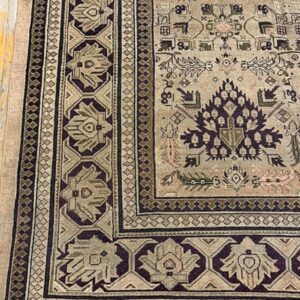 1900s Camel Field Geometric Antique Amritsar Indian Knotted Wool Oversized Rug - detail view 4
