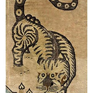 1920s Beige Field Traditional Antique Chinese Tiger Motif Asian Pictorial Rug - detail view 1