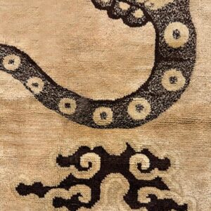 1920s Beige Field Traditional Antique Chinese Tiger Motif Asian Pictorial Rug - detail view 3