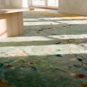 Antique Wool 1920s Green Rectangle Hand Knotted Pile Rug (SKU 25214) - in-room detail