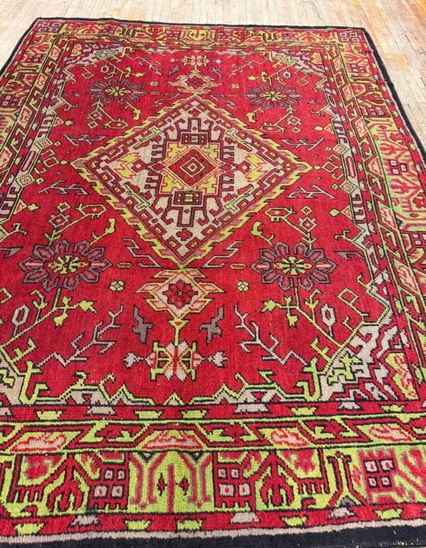 1920s red vibrant field medallion antique european donegal arts & crafts rug 3 1920s red vibrant field medallion antique european donegal arts & crafts rug - detail view 2