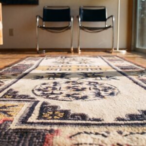 1930s Chinese Geometric Medallion Hand Knotted Pile Ivory Beige Cream White Antique Wool Rug (SKU 21984) - in-room detail