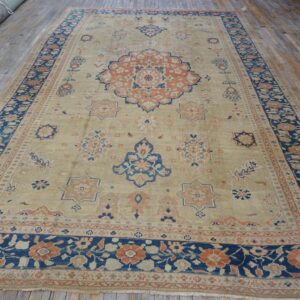 1930s Classic Allover Medallion Beige Field Antique Knotted Mahal Rug - detail view 1