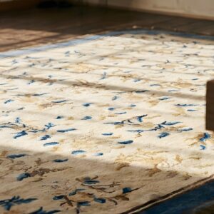 Antique Allover Floral Wool Hand Knotted Pile Ivory Beige Cream White 1750s Rug (SKU 22965) - in-room detail
