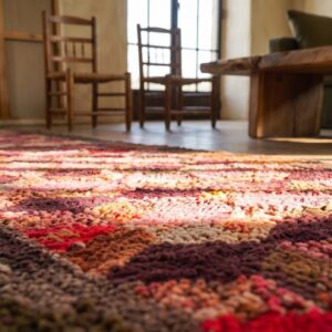 Antique American Geometric Layered Cube Pattern Hallway Runner Folk Art Rug (SKU 20535) - in-room detail