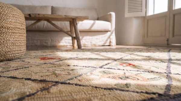Antique american hooked allover floral rug (sku 17290) - in-room detail