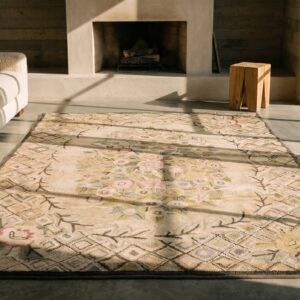Antique American Hooked Floral Medallion Wool Ivory Beige Cream White 1930s Rug (SKU 18023) - room view