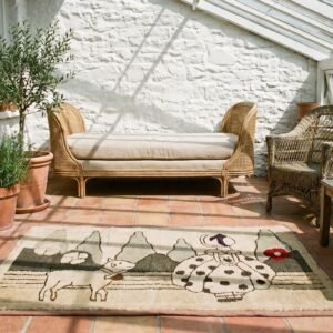 Antique American Hooked Ivory Wool 1920s Small Scatter Size Rug (SKU 19227) - room view