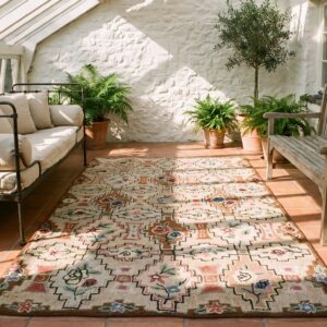 Antique American Hooked Small Scatter Size Wool Ivory Rug (SKU 25284) - room view