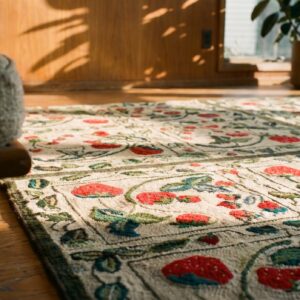 Antique American Hooked Square Rug Wool Ivory (SKU 17941) - in-room detail