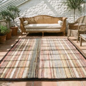 American Antique Multicolor Hooked Small Scatter Size Wool 1890s Rug (SKU 20940) - room view