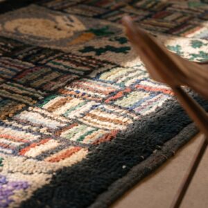 Antique American Scenic Pictorial Folk Art Hallway Runner Rug (SKU 18882) - in-room detail