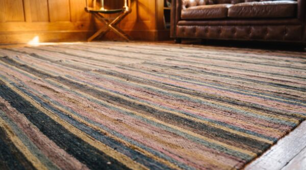 Antique american square rag rug america knotted 9 Antique american square rag rug america knotted (sku 20583) - in-room detail