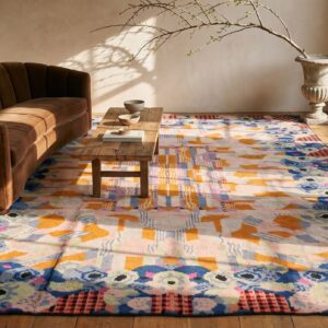 Antique Art Deco French Geometric Medallion Hand Knotted Pile Rug (SKU 22545) - room view