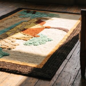 Antique Artistic American Folk Art Scenic Cabin Design Hooked Rug (SKU 19731) - in-room detail