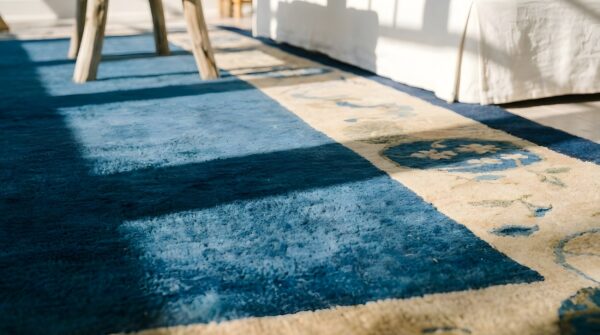 Antique blue wool peking hallway runner - 1920s chinese hand-knotted rug 9 Antique blue wool peking hallway runner - 1920s chinese hand-knotted rug (sku 25851) - in-room detail